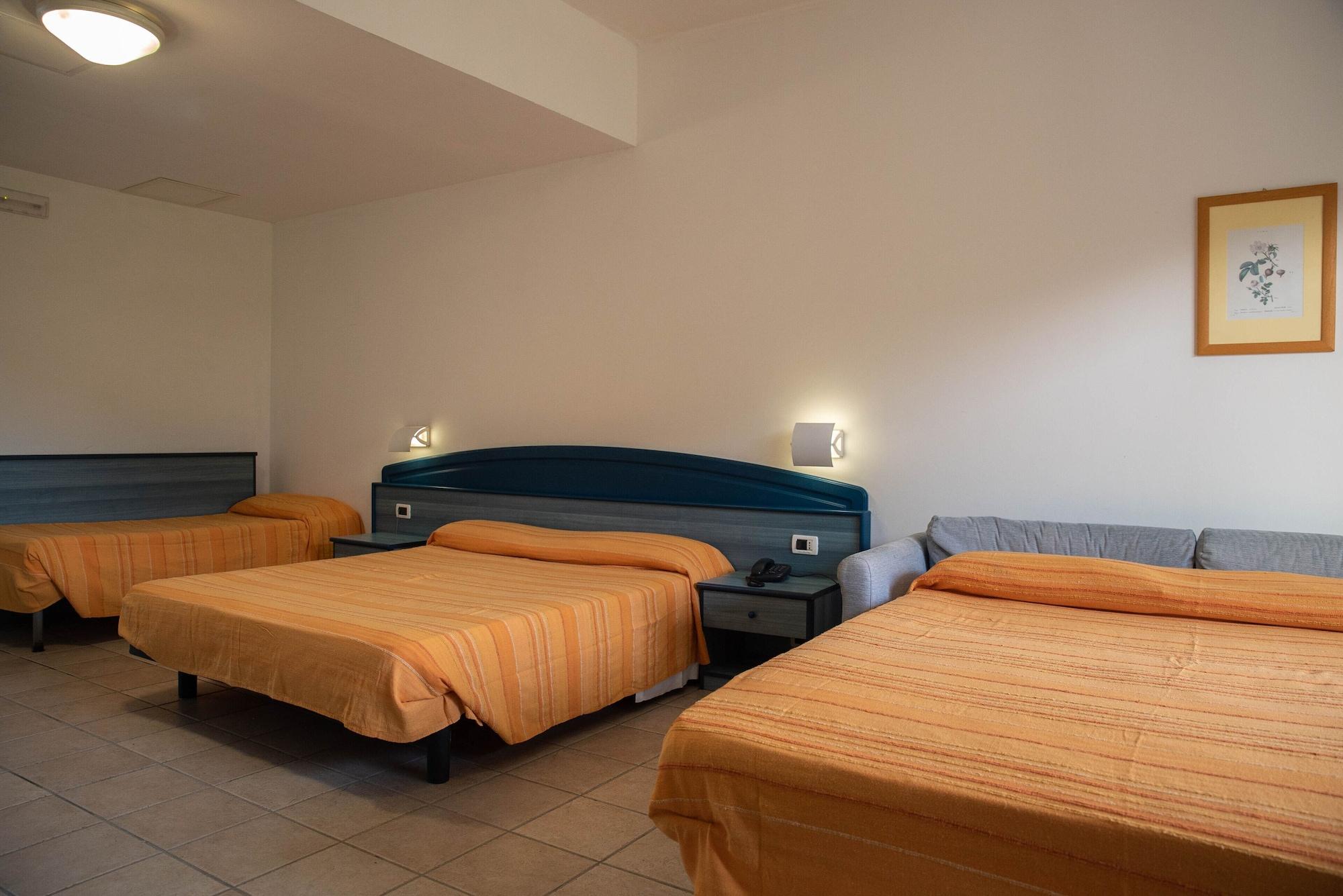 Hotel Village 4*